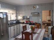 Sobrado com 3 dormitórios à venda, 150 m² por R$...