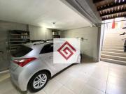 Sobrado com 3 dormitórios à venda, 150 m² por R$...