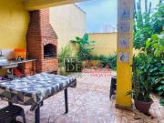 Sobrado com 3 dormitórios à venda, 150 m² por R$...