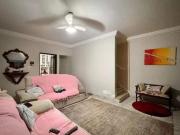 Sobrado com 3 dormitórios à venda, 150 m² por R$...