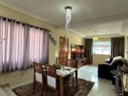 Sobrado com 3 dormitórios à venda, 150 m² por R$...