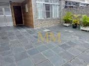 Sobrado com 3 dormitórios à venda, 160 m² por R$...