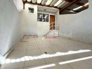 Sobrado com 3 dormitórios à venda, 160 m² por R$...