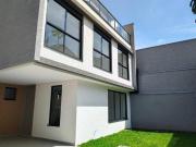 Sobrado com 3 dormitórios à venda, 160 m² por R$...
