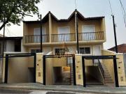 Sobrado com 3 dormitórios à venda, 165 m² por R$...