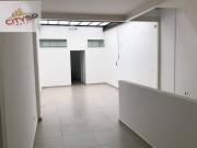 Sobrado com 3 dormitórios à venda, 170 m² por R$...