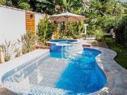 Sobrado com 3 dormitórios à venda, 172 m² por R$...