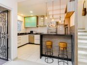 Sobrado com 3 dormitórios à venda, 175 m² por R$...