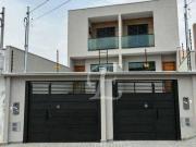 Sobrado com 3 dormitórios à venda, 180 m² por R$...