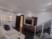 Sobrado com 3 dormitórios à venda, 180 m² por R$...