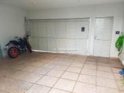 Sobrado com 3 dormitórios à venda, 180 m² por R$...