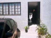 Sobrado com 3 dormitórios à venda, 180 m² por R$...