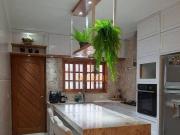 Sobrado com 3 dormitórios à venda, 182 m² por R$...