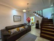 Sobrado com 3 dormitórios à venda, 185 m² por R$...