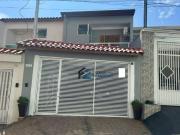 Sobrado com 3 dormitórios à venda, 192 m² por R$...