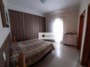 Sobrado com 3 dormitórios à venda, 192 m² por R$...