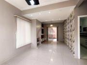 Sobrado com 3 dormitórios à venda, 193 m² por R$...