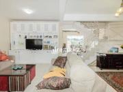 Sobrado com 3 dormitórios à venda, 195 m² por R$...