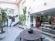 Sobrado com 3 dormitórios à venda, 200 m² por R$...