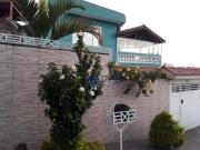 Sobrado com 3 dormitórios à venda, 200 m² por R$...