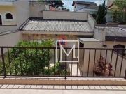 Sobrado com 3 dormitórios à venda, 206 m² por R$...