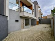 Sobrado com 3 dormitórios à venda, 208 m² por R$...