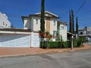 Sobrado com 3 dormitórios à venda, 208 m² por R$...