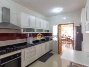 Sobrado com 3 dormitórios à venda, 209 m² por R$...