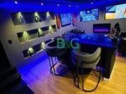 Sobrado com 3 dormitórios à venda, 210 m² por R$...