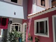 Sobrado com 3 dormitórios à venda, 210 m² por R$...