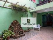 Sobrado com 3 dormitórios à venda, 210 m² por R$...