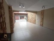 Sobrado com 3 dormitórios à venda, 214 m² por R$...