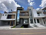 Sobrado com 3 dormitórios à venda, 217 m² por R$...