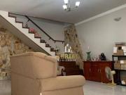Sobrado com 3 dormitórios à venda, 217 m² por R$...