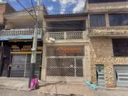 Sobrado com 3 dormitórios à venda, 220 m² por R$...
