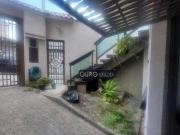 Sobrado com 3 dormitórios à venda, 220 m² por R$...