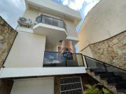 Sobrado com 3 dormitórios à venda, 222 m² por R$...