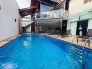 Sobrado com 3 dormitórios à venda, 226 m² por R$...