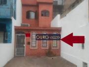 Sobrado com 3 dormitórios à venda, 226 m² por R$...