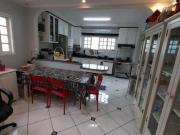 Sobrado com 3 dormitórios à venda, 230 m² por R$...