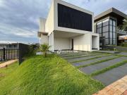 Sobrado com 3 dormitórios à venda, 235 m² por R$...