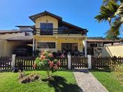 Sobrado com 3 dormitórios à venda, 237 m² por R$...