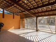 Sobrado com 3 dormitórios à venda, 240 m² por R$...