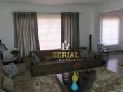 Sobrado com 3 dormitórios à venda, 245 m² por R$...