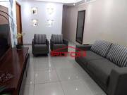 Sobrado com 3 dormitórios à venda, 246 m² por R$...