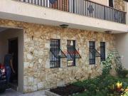 Sobrado com 3 dormitórios à venda, 250 m² por R$...