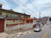 Sobrado com 3 dormitórios à venda, 250 m² por R$...