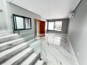 Sobrado com 3 dormitórios à venda, 250 m² por R$...