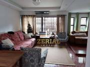 Sobrado com 3 dormitórios à venda, 250 m² por R$...