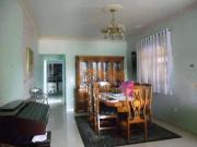 Sobrado com 3 dormitórios à venda, 250 m² por R$...